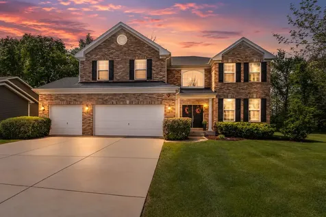 1612 Bur Oak Drive Hoffman Estates IL 60192