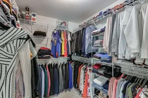 1612 Bur Oak Drive Hoffman Estates IL 60192