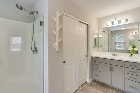 1612 Bur Oak Drive Hoffman Estates IL 60192