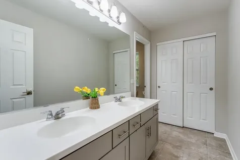 1612 Bur Oak Drive Hoffman Estates IL 60192