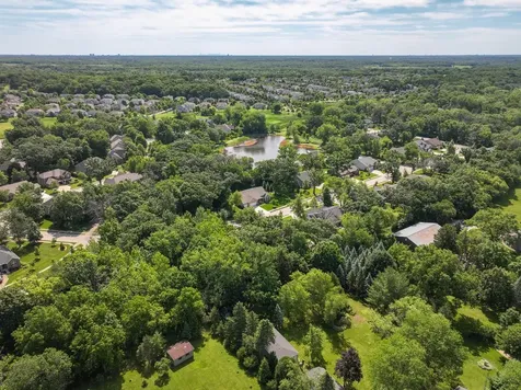 1612 Bur Oak Drive Hoffman Estates IL 60192