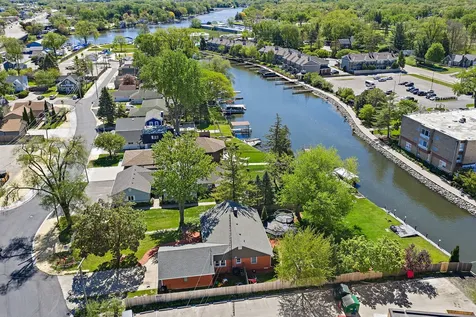 3415 Venice Avenue Mchenry IL 60050
