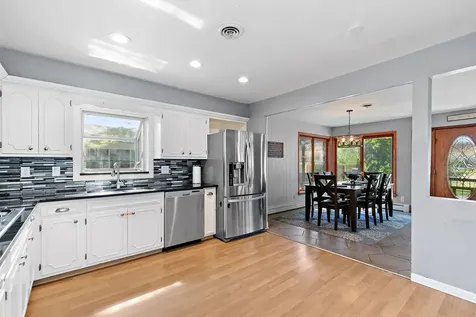 3415 Venice Avenue Mchenry IL 60050