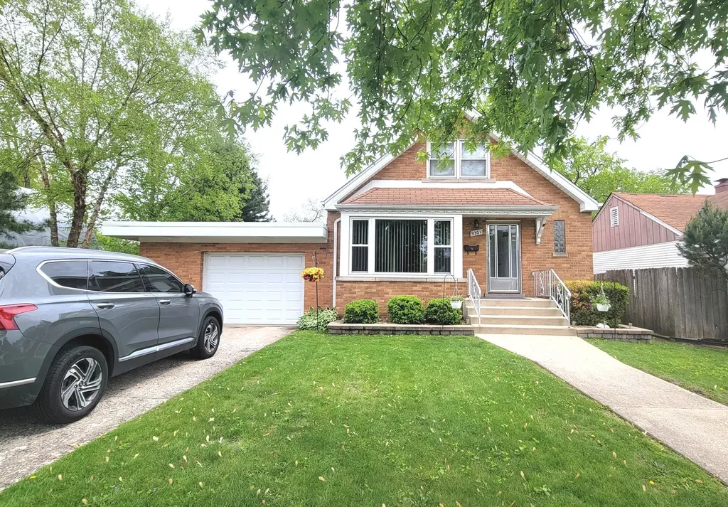 9301 South Spaulding Avenue Evergreen Park IL 60805