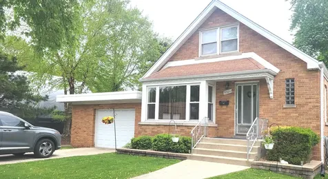 9301 South Spaulding Avenue Evergreen Park IL 60805