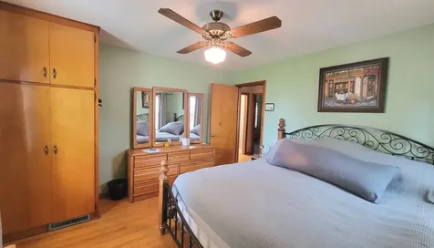 9301 South Spaulding Avenue Evergreen Park IL 60805