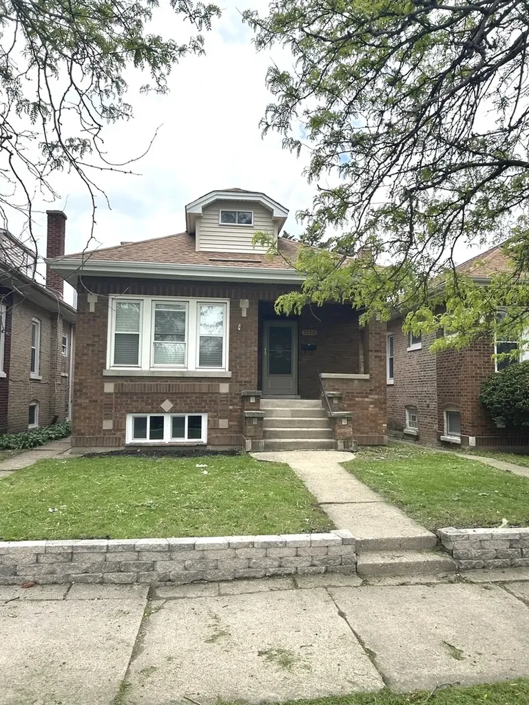2426 North Neva Avenue Chicago IL 60707