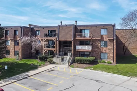 608 Waterford Road Schaumburg IL 60193
