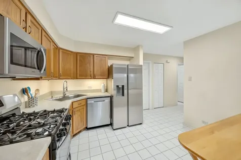 7827 Belle Rive Court Tinley Park IL 60477
