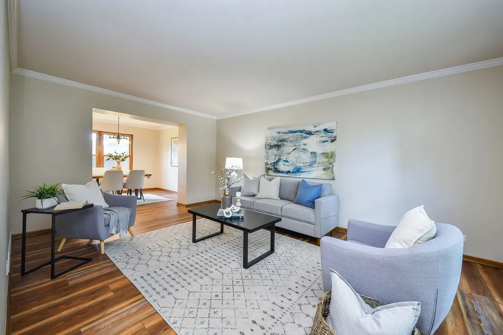 2264 Briarhill Drive Naperville IL 60565