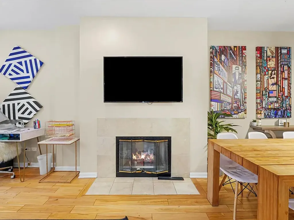 33 West Huron Street Chicago IL 60654