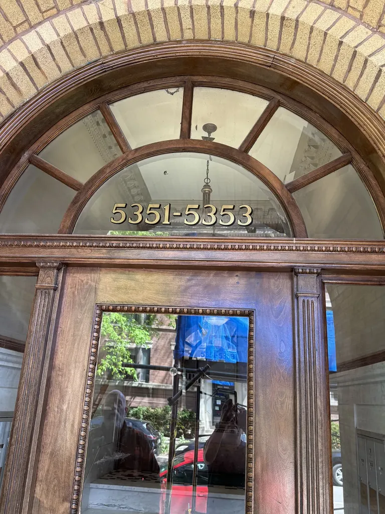 5353 North Kenmore Avenue Chicago IL 60640