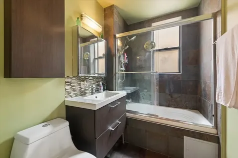 5353 North Kenmore Avenue Chicago IL 60640