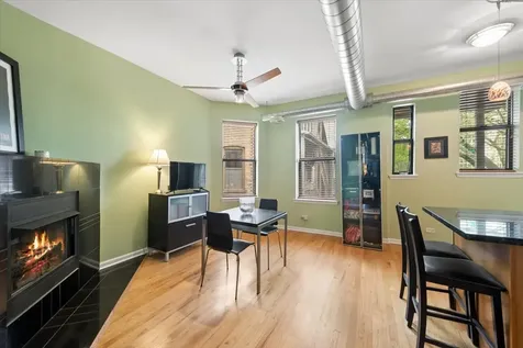5353 North Kenmore Avenue Chicago IL 60640