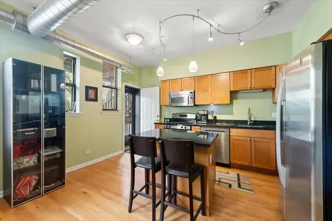 5353 North Kenmore Avenue Chicago IL 60640