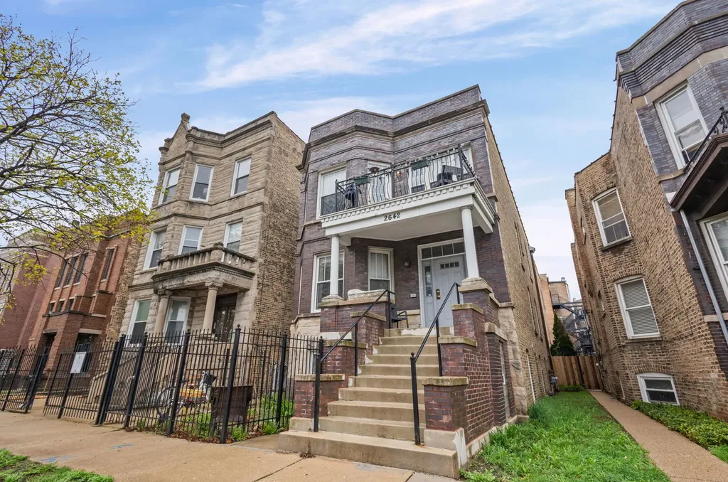 2642 North Talman Avenue Chicago IL 60647