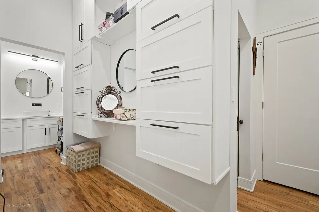 2825 West Walnut Street Chicago IL 60612