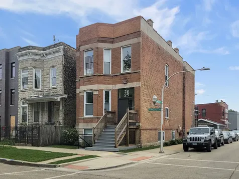 2825 West Walnut Street Chicago IL 60612