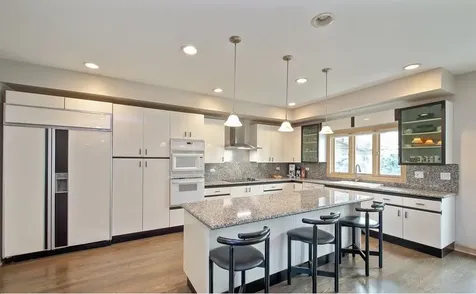 4402 Pynsky Road Glenview IL 60026