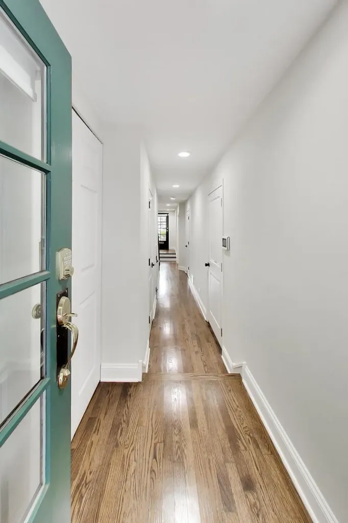 2652 North Southport Avenue Chicago IL 60614