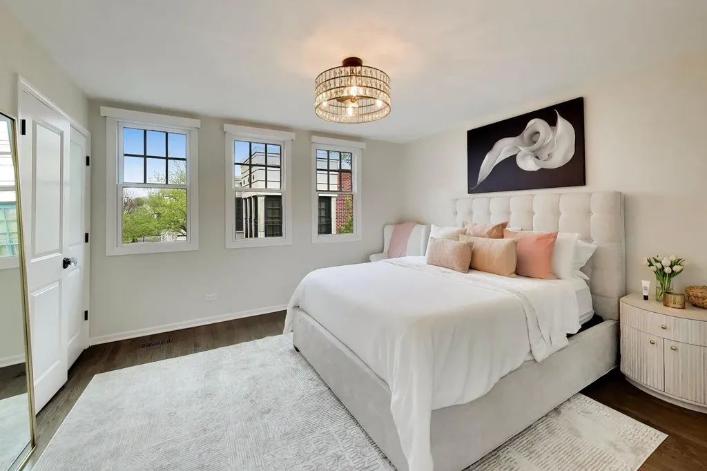 2652 North Southport Avenue Chicago IL 60614