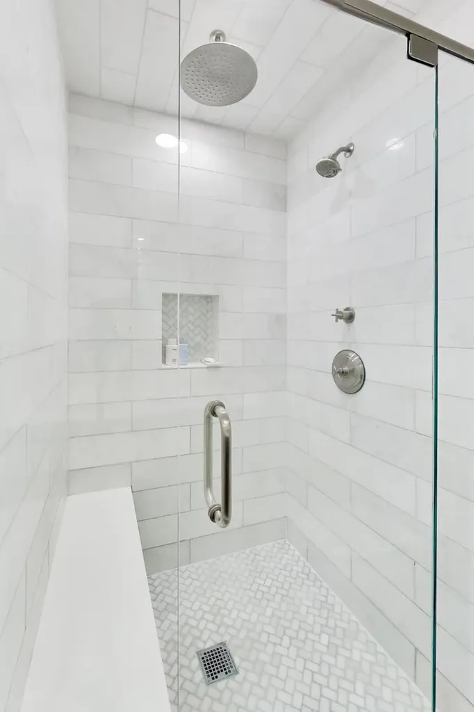 2652 North Southport Avenue Chicago IL 60614