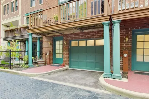 2652 North Southport Avenue Chicago IL 60614