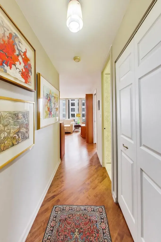 100 East Walton Street Chicago IL 60611