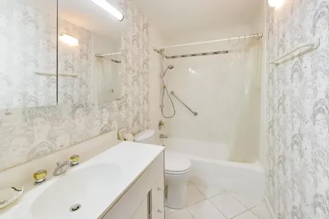 100 East Walton Street Chicago IL 60611