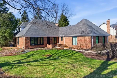 980 Persimmon Court St. Charles IL 60174