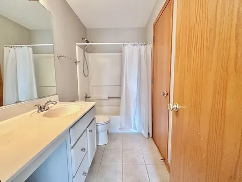 2607 Oak Tree Lane Plainfield IL 60586