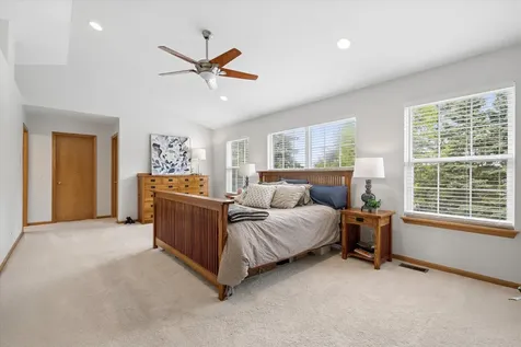 2304 Sarazen Drive Vernon Hills IL 60061