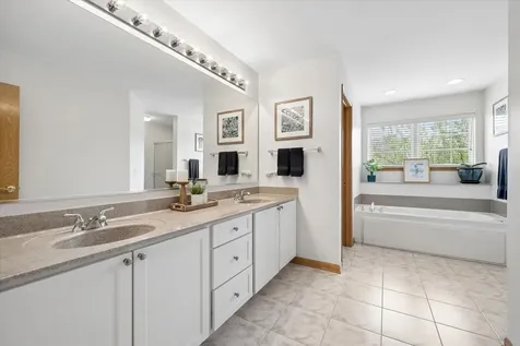 2304 Sarazen Drive Vernon Hills IL 60061
