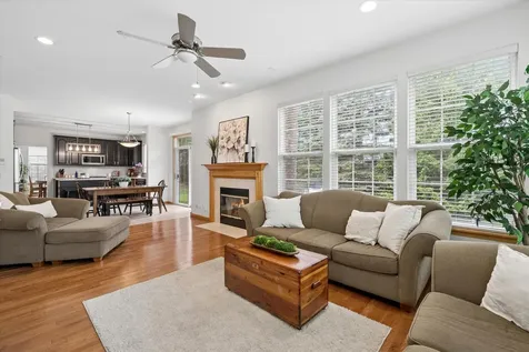 2304 Sarazen Drive Vernon Hills IL 60061