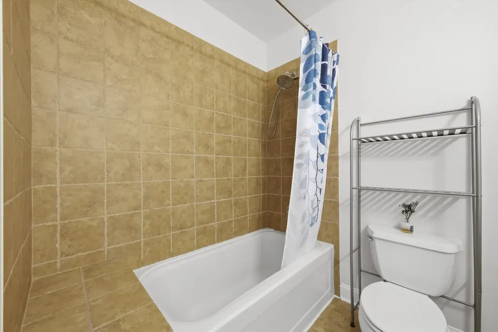2204 North Natchez Avenue Chicago IL 60707