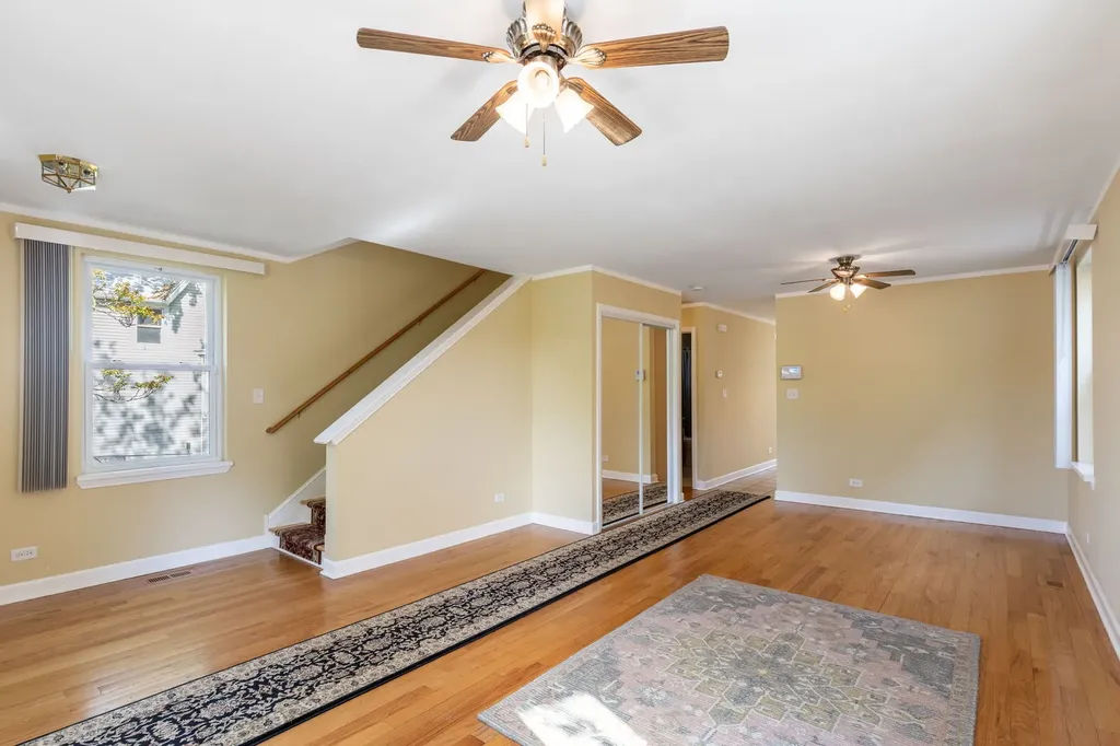5242 West Ferdinand Street Chicago IL 60644