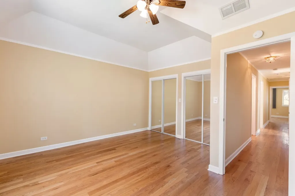 5242 West Ferdinand Street Chicago IL 60644