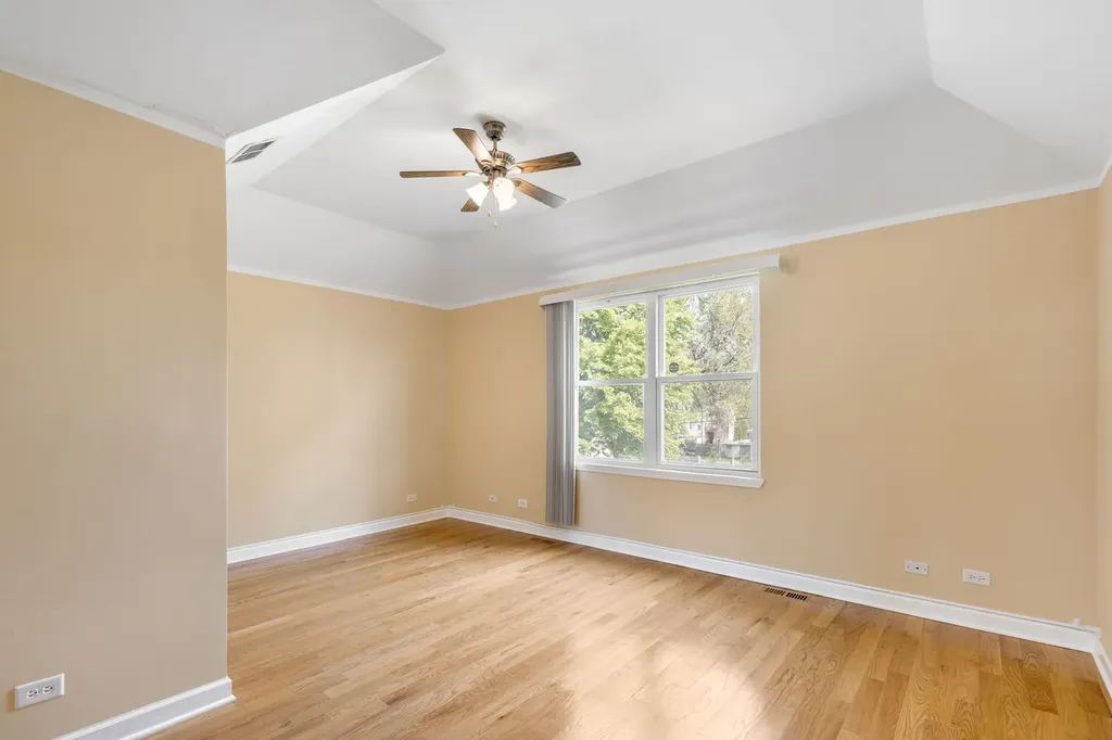 5242 West Ferdinand Street Chicago IL 60644