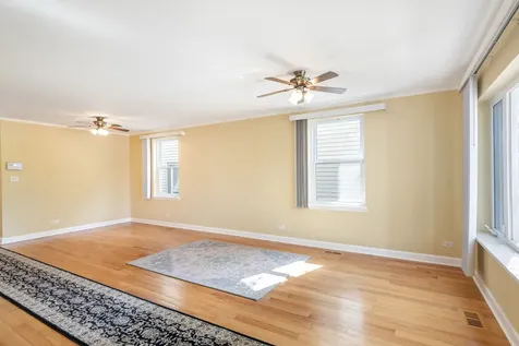 5242 West Ferdinand Street Chicago IL 60644