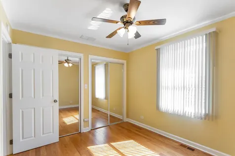 5242 West Ferdinand Street Chicago IL 60644