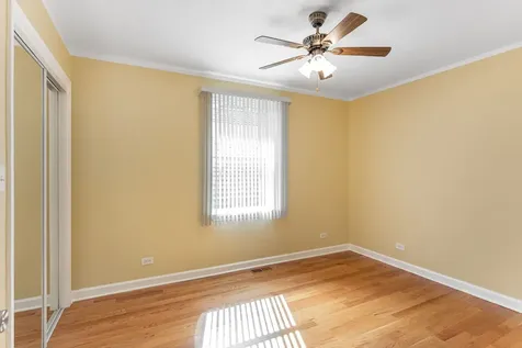 5242 West Ferdinand Street Chicago IL 60644