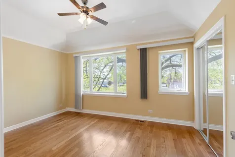 5242 West Ferdinand Street Chicago IL 60644