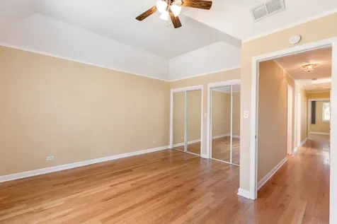 5242 West Ferdinand Street Chicago IL 60644