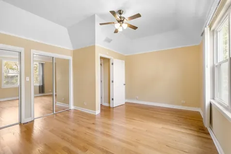 5242 West Ferdinand Street Chicago IL 60644