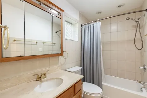 5242 West Ferdinand Street Chicago IL 60644