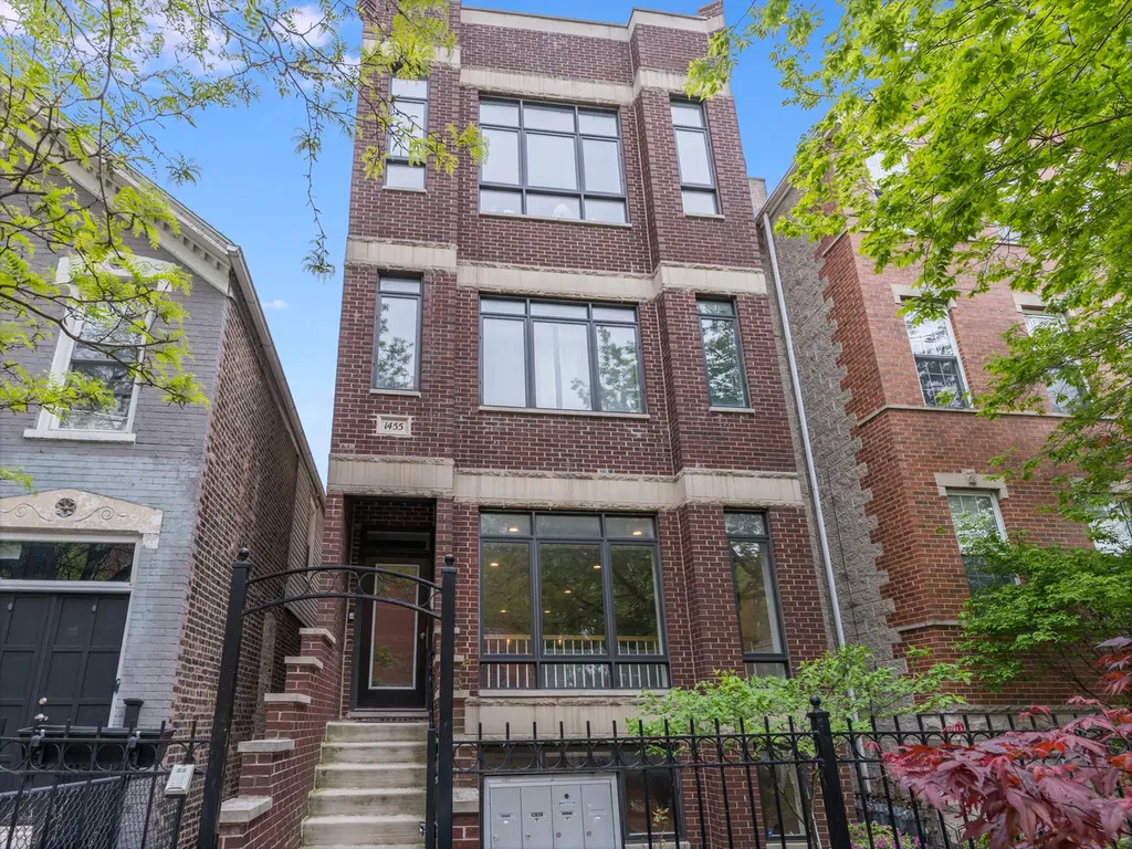 1455 West Fry Street Chicago IL 60642