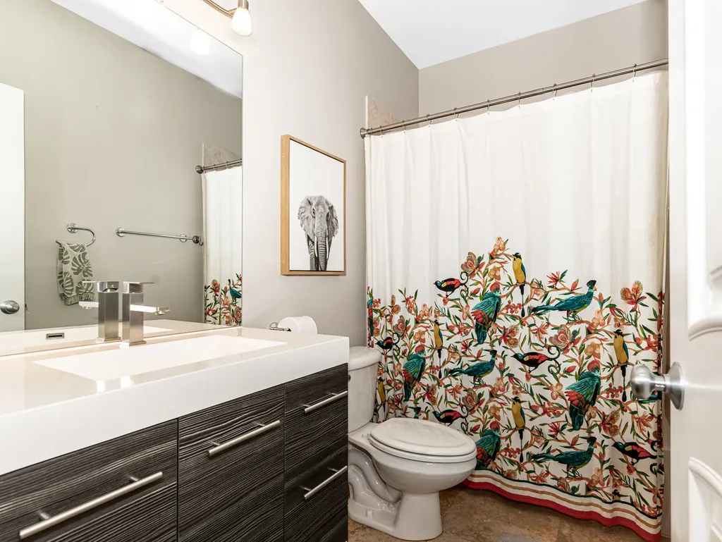 1455 West Fry Street Chicago IL 60642