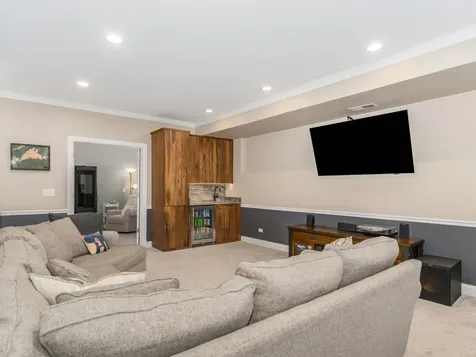1455 West Fry Street Chicago IL 60642
