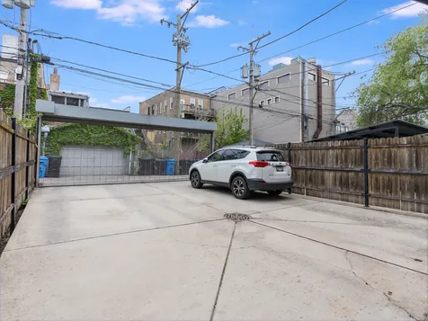 1455 West Fry Street Chicago IL 60642