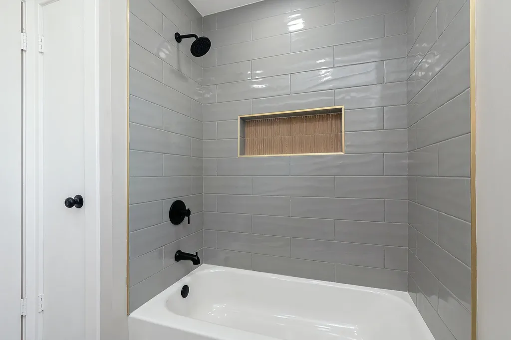 10849 South Christiana Avenue Chicago IL 60655